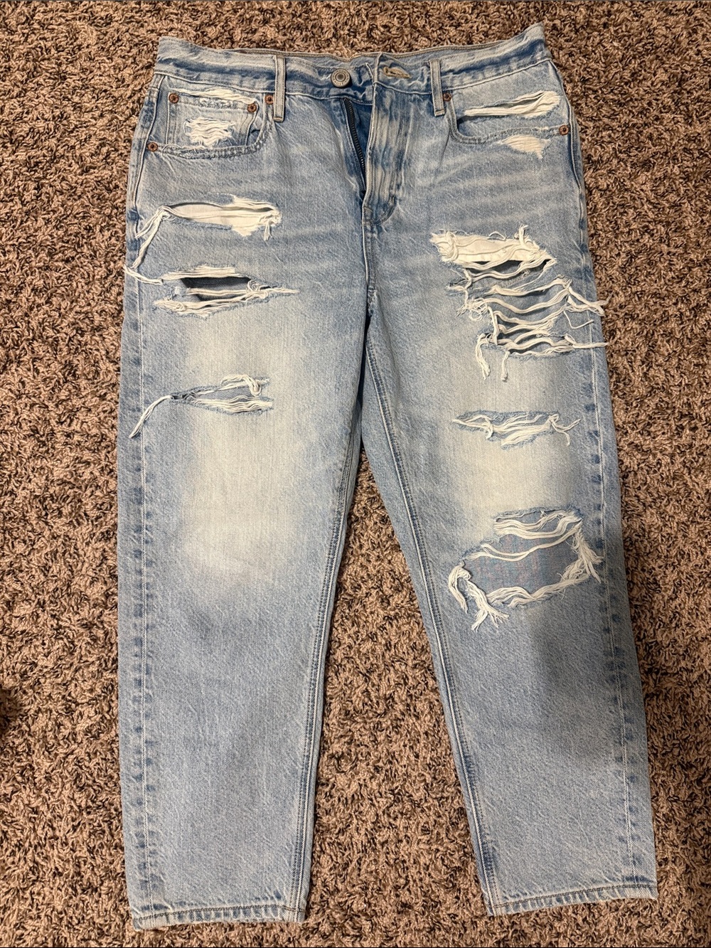 American Eagle Distressed Women’s Jeans - 90’s slim boyfriend size 4 X-short